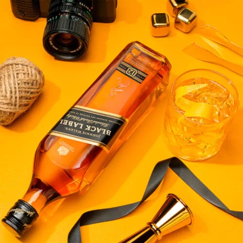 Whisky Johnnie Walker Black Label 1000 ml. 5 Whisky Johnnie Walker Black Label 750 ml.