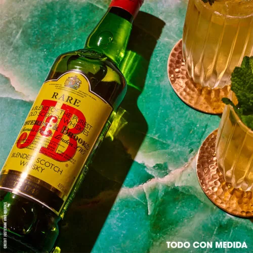 Whisky J&B Rare 1000 ml. 5 Whisky J&B Rare 750 ml.
