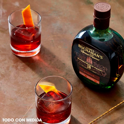 Whisky Buchanans 18 Años 750 ml. 5 Whisky Buchanans 18 Años 750 ml.