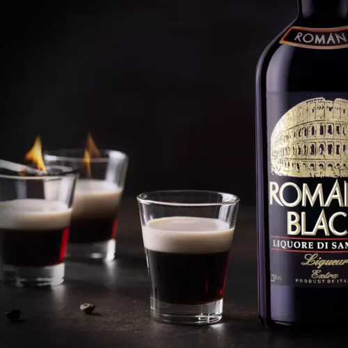 Licor Sambuca Romana Black 750 ml. 5 Licor Sambuca Romana Black 750 ml.