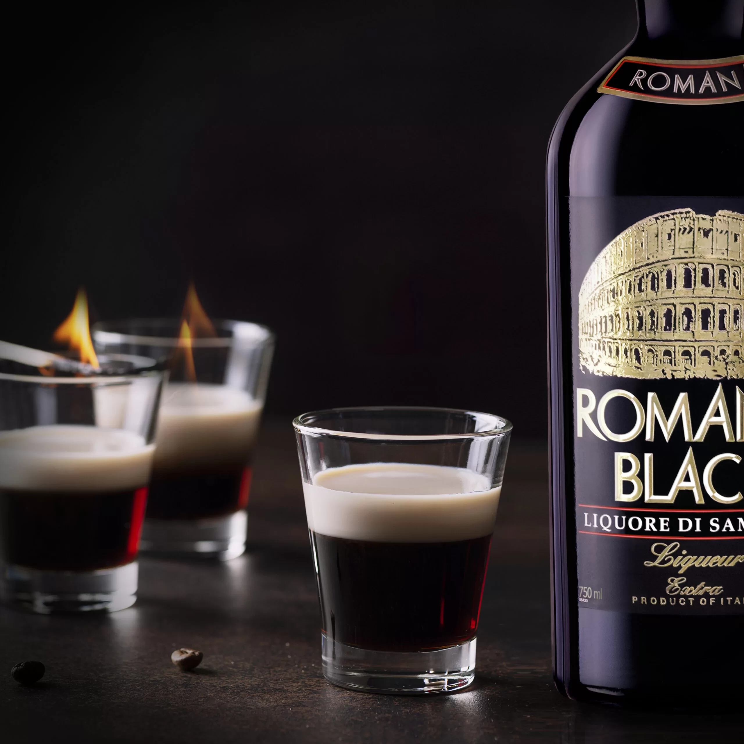 Licor Sambuca Romana Black 750 ml. 2 Licor Sambuca Romana Black 750 ml.