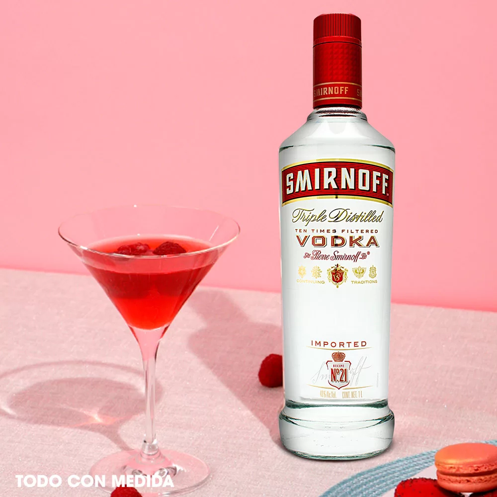 Vodka Smirnoff 750 ml. 2 Vodka Smirnoff 750 ml.