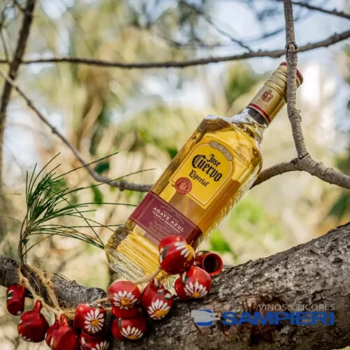 Tequila Jose Cuervo Especial Reposado 695 ml. 3 Tequila Jose Cuervo Especial Reposado 695 ml.
