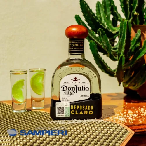 Tequila Don Julio Reposado Claro 700 ml. 4 Tequila Don Julio Reposado Claro 700 ml.