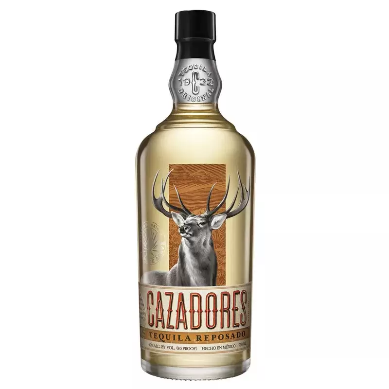 Tequila Cazadores Reposado 750 ml. 1 TEQUILA CAZADORES REPOSADO 750