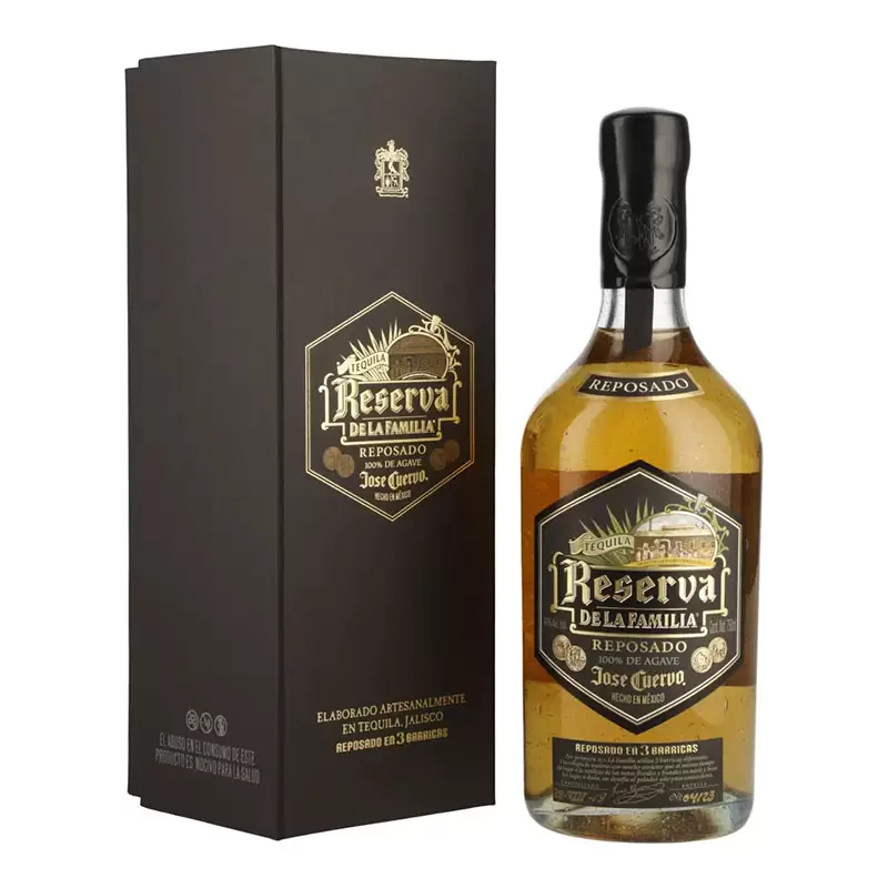 Tequila Reserva De La Familia Reposado 750 ml. 1 Tequila Reserva De La Familia Reposado 750 ml.