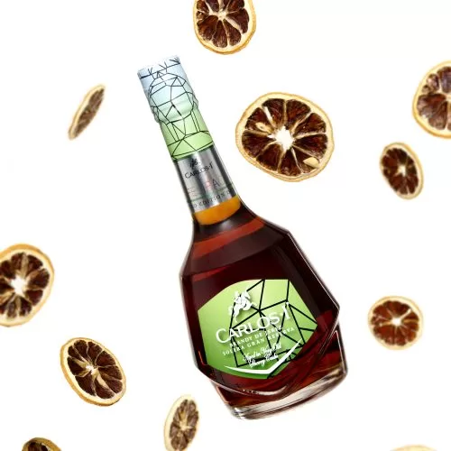 Brandy Carlos I 700 ml. 6 BRANDY CARLOS I 700 ml.