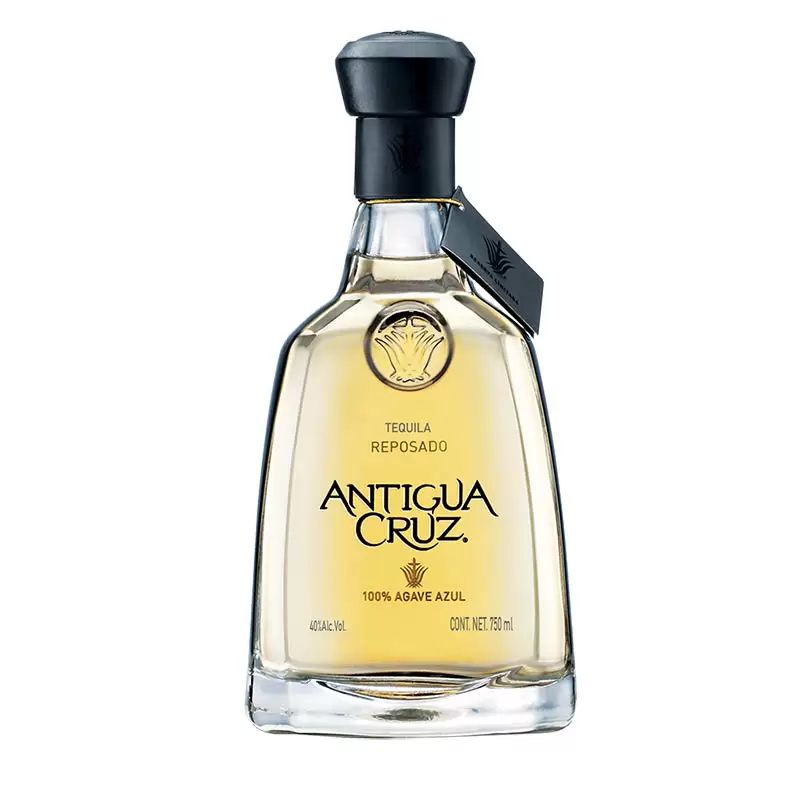 Tequila Antigua Cruz Reposado 750 ml. 1 TEQUILA ANTIGUA CRUZ REPOSADO 750 ml