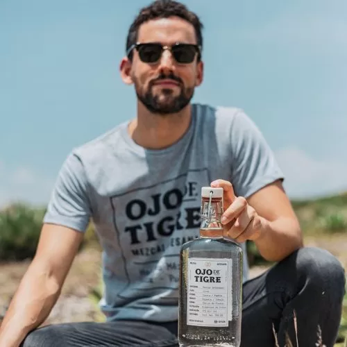 Mezcal Ojo de Tigre Joven 750 ml. 3 LuisGerardoMendez