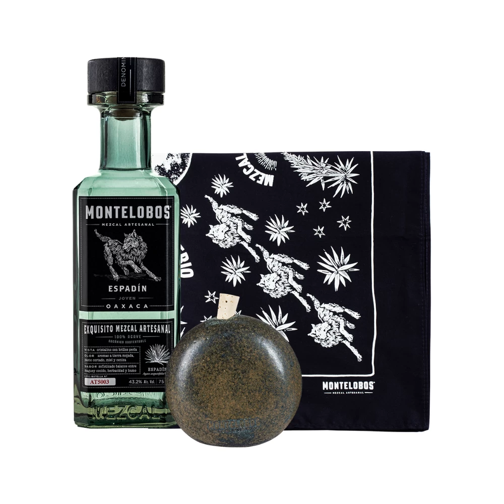 Mezcal Montelobos Espadin 750 ml. + Kit Especial 1 Mezcal Montelobos Espadin 750 ml. + Kit Especial