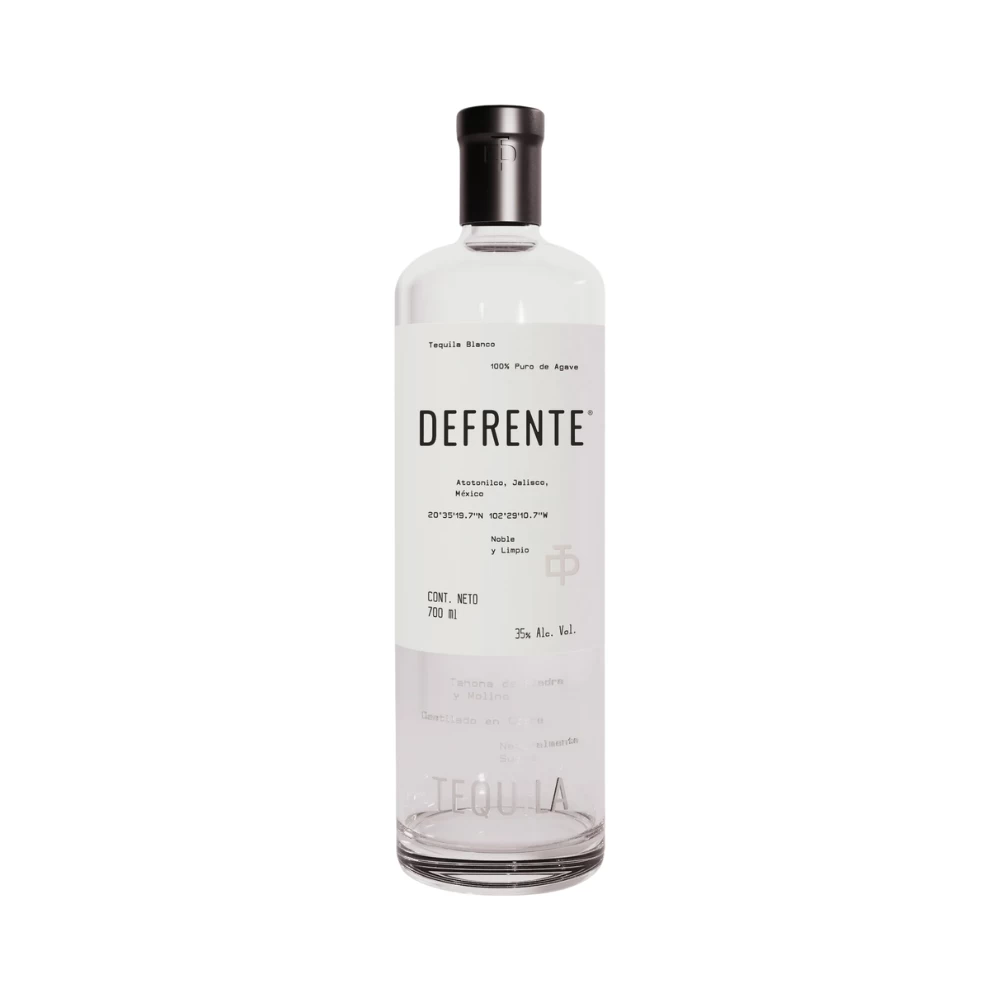 Tequila Defrente Blanco 700 ml. 1 Tequila Defrente Blanco 700 ml.