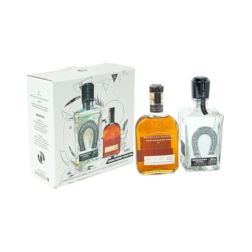 Tequila Herradura Ultra Añejo 700 ml. + Whiskey Woodford Reserve 375 ml. 4 Tequila Herradura Ultra Añejo 700 ml. + Whiskey Woodford Reserve 375 ml.