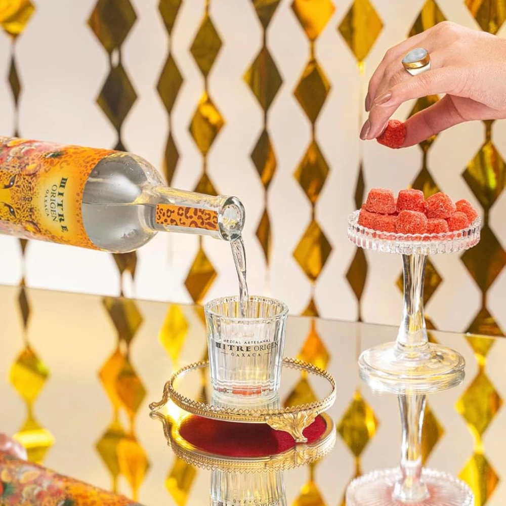 Licor de Mezcal Mitre Origen Tamborines 375 ml. 2 Licor de Mezcal Mitre Origen Tamborines 700 ml.