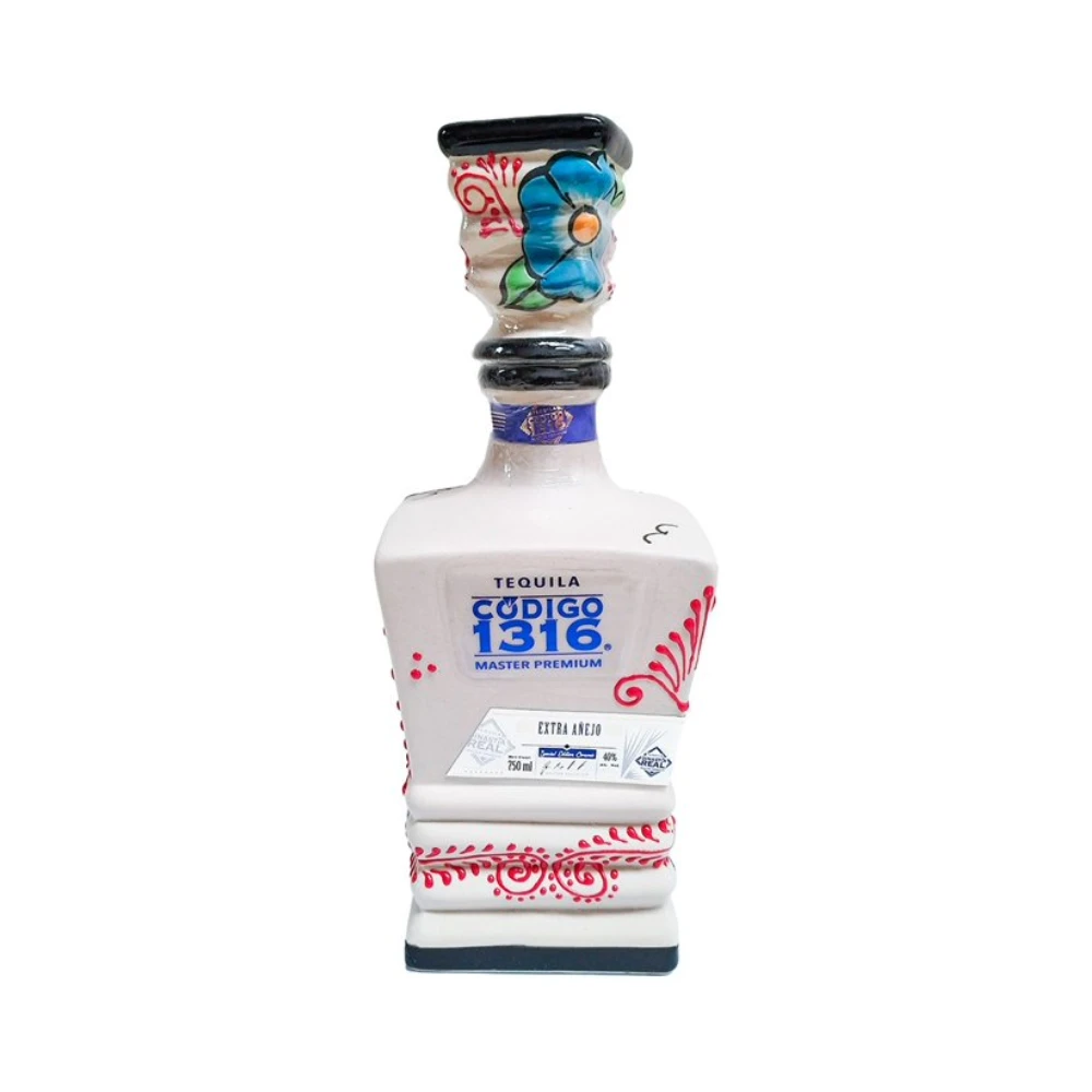 Tequila Codigo 1316 Extra Añejo Ceramica 750 ml. 1 Tequila Codigo 1316 Extra Añejo Ceramica 750 ml.